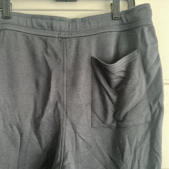 Barefoot Dreams Men French Terry Short - Picture 9 of 11